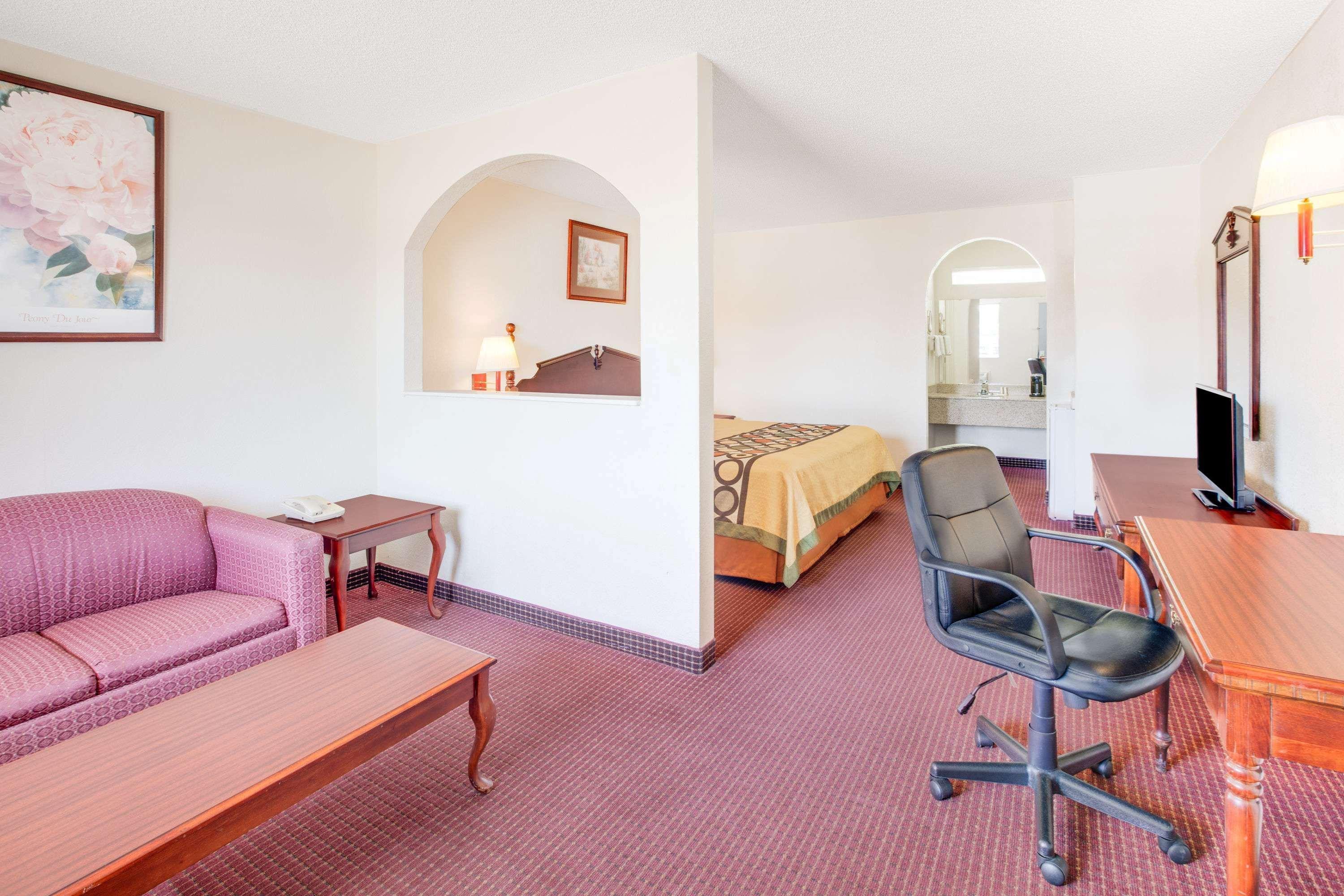 Super 8 By Wyndham Arkadelphia Caddo Valley Area Kültér fotó