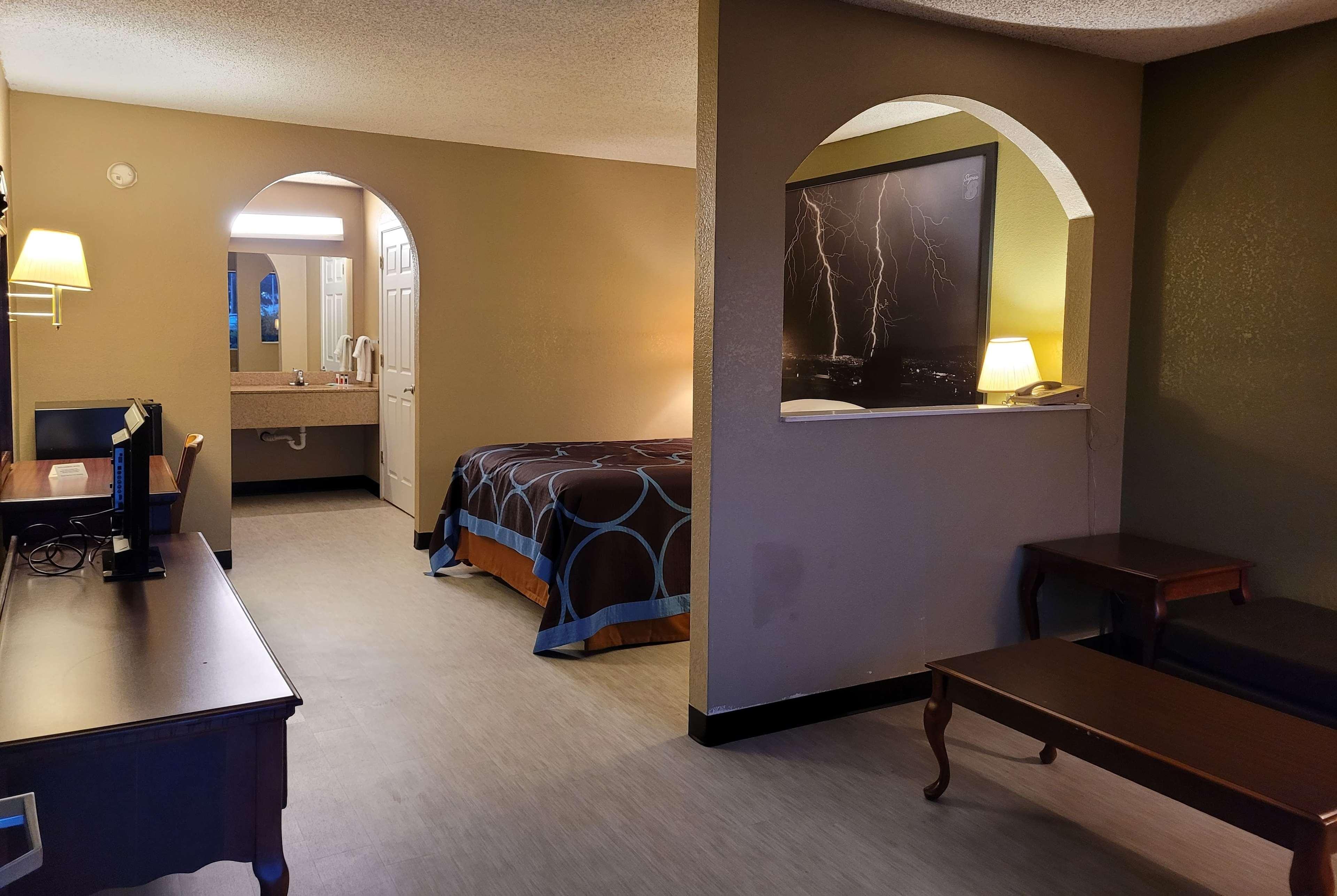 Super 8 By Wyndham Arkadelphia Caddo Valley Area Kültér fotó